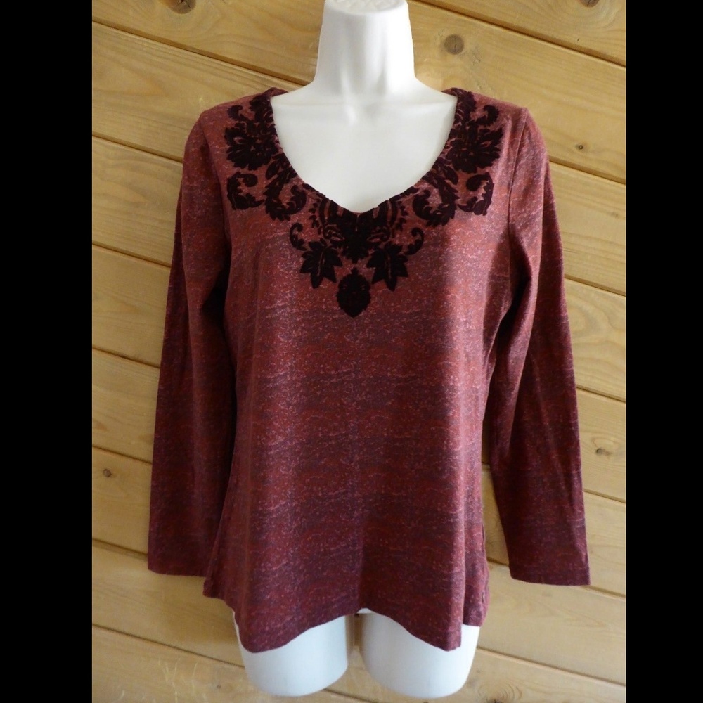 Soft Surroundings Red V-neck Long Sleeve with Velvet Leaf Detail #26867 Small